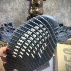 Giày Adidas Yeezy 350 V2 Black Static Phản Quang Like Auth 08