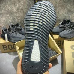 Giày Adidas Yeezy 350 V2 Black Static Phản Quang Like Auth 09