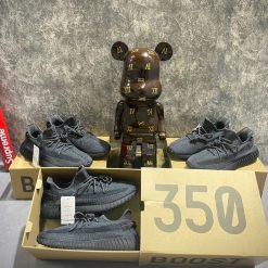 Giày Adidas Yeezy 350 V2 Black Static Phản Quang Like Auth