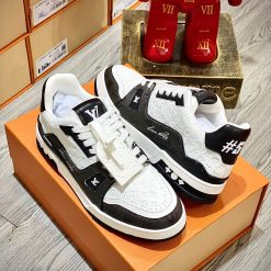 Giày Louis Vuitton LV Trainer #54 White Black Signature Best Quality 06