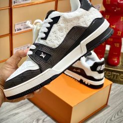 Giày Louis Vuitton LV Trainer #54 White Black Signature Best Quality 08