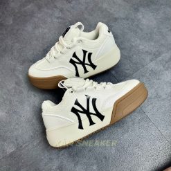 Giày MLB Chunky Wide New York Yankees Cream White Like Auth (2)