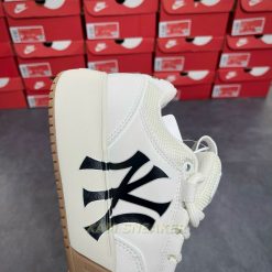 Giày MLB Chunky Wide New York Yankees Cream White Like Auth (3)