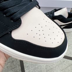 Giày Nike Air Jordan 1 Low Guava Ice (5)