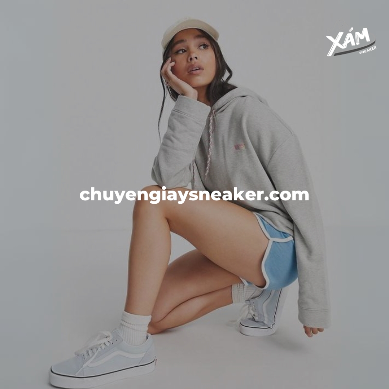 phối giày vans với áo hoodie