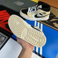 Giày Nike Air Jordan High Màu Kem Siêu Cấp