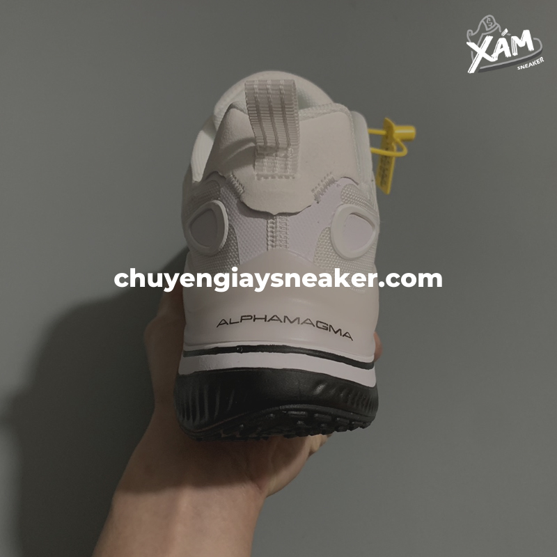 Giá giày Alpha Magma Rep 1:1 phù hợp