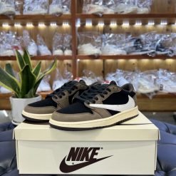 Giày Nike Air Jordan Low Travis Scott Siêu Cấp