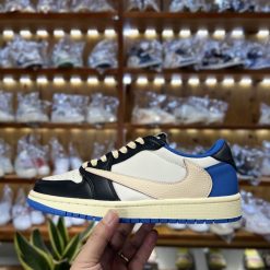 Giày Nike Air Jordan 1 Low Travis Scott Extragment Siêu Cấp