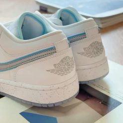 Giày Nike Air Jordan Low Se Dare To FLy Like Auth