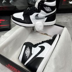 Giày Nike Air Jordan  1 High Panda Like Auth