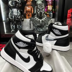 Giày Nike Air Jordan  1 High Panda Like Auth