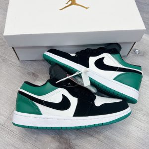 http-chuyengiayschuyengiayneaker-com-Giay-Nike-Air-Jordan-1-Low-White-Black-Mystic-Green-rep-11-2-300x300