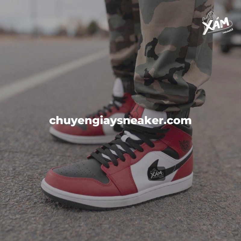 Giá giày Nike Air Jordan 1 Rep 11 bao nhiêu?