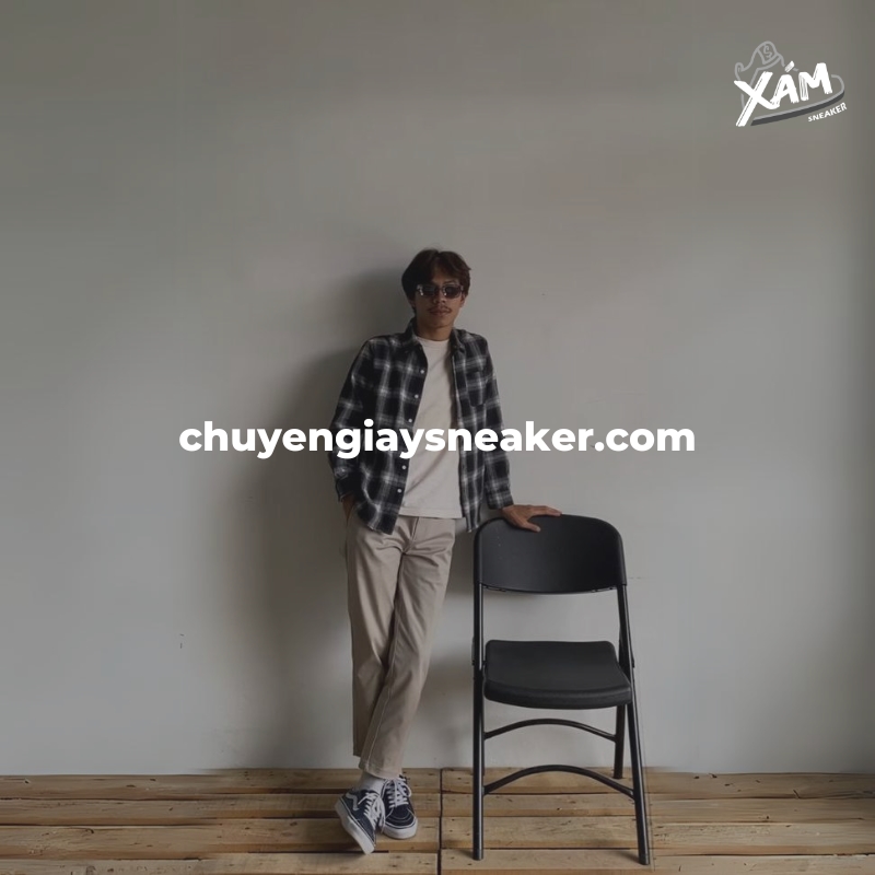 Phối giày Vans nam với quần tây